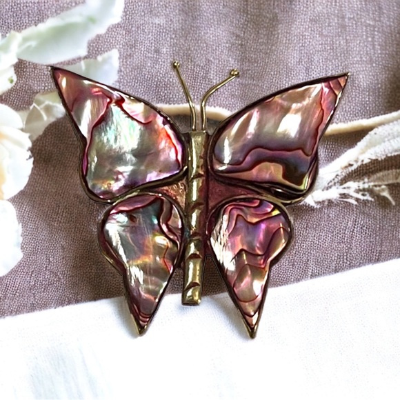 MEXICANA Jewelry - Vintage Alpaca Mexico Purple Abalone silver large butterfly brooch